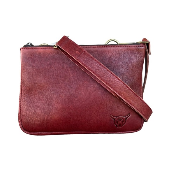 Le Vero Toro Red Leather Crossbody Bag Purse Multi-Compartmental GUC - Picture 1 of 14